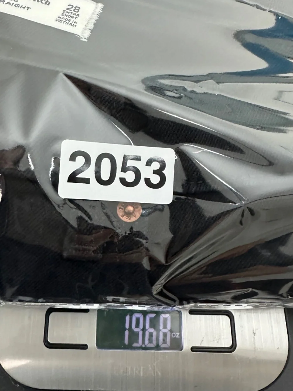 Abercrombie & Fitch Women’s Size 28 Mid Rise 90's Straight Jeans Extra Short Bla - Picture 8 of 8